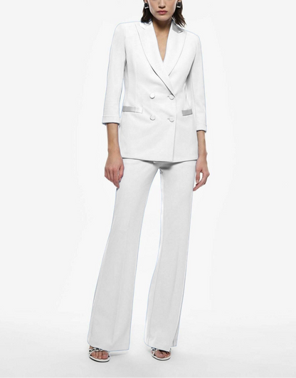 Splendido tailleur vestibilita regolare giacca foderata pantalone con vestibilità regolare Made in italy 🇮🇹